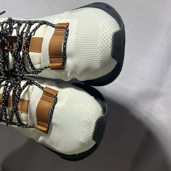 On running cloudnova white pecan M8 - Picture 7 of 12